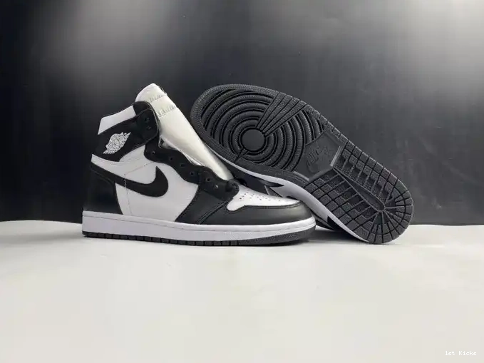 1st Kicks (2014) Black 555088-010 Air Retro Jordan 1 White 0602